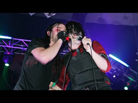 The Used ft. My Chemical Romance - "Under Pressure" (Live @ Taste Of Chaos Tour 3/12/2005)