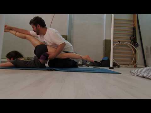 Working contortion leg flexibility with backbend with @polingmel