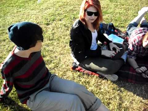 tjej klä ut sig till kille+dejt.AVI