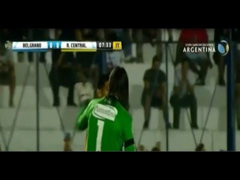Olave le mete una piña a Teofilo Gutierrez / Rosario Central 2 - Belgrano 0 (Copa Argentina 2016)
