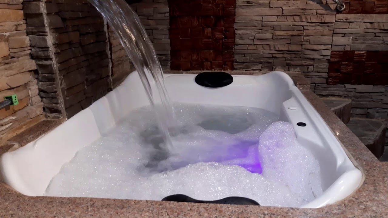 JACUZZI ECONÓMICO EN ESPACIO MUY PEQUEÑO