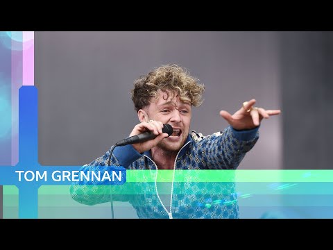 Tom Grennan  - Little Bit of Love (Reading 2021)