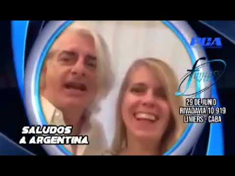 Aldo Martinelli y Simona Zanini saludan a la Argentina