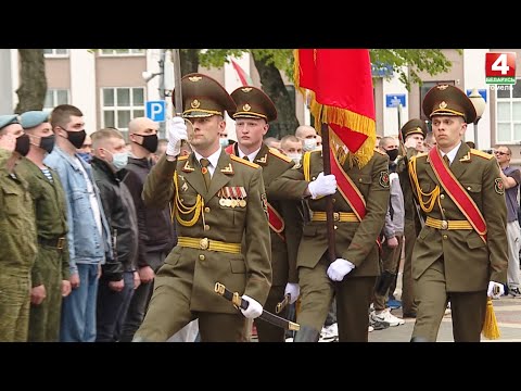 В Гомеле около 140 призывников отправились на службу видео