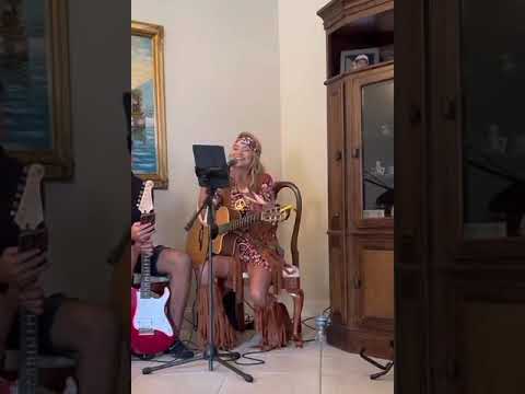 Promotional video thumbnail 3 for Lina Marquez