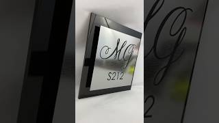 Firemné logo na stenu/menovka na dvere štvorec/interiér/exteriér