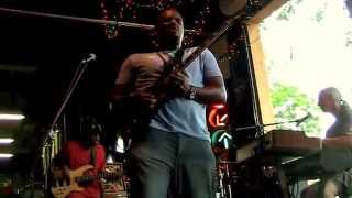 Jarekus Singleton - Singing The Blues / Keep Pushin'