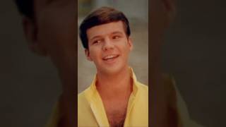 👙 Baby Face - Bobby Vee  🏖️