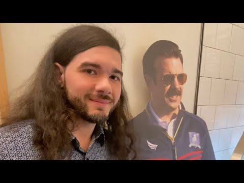 Jeni’s x Ted Lasso NEW Biscuits With The Boss Ice Cream Review!