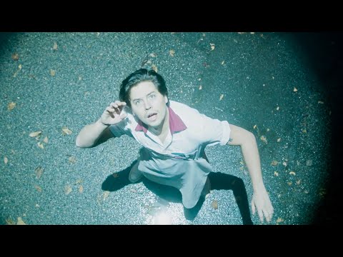 Jughead Meets Mothman - Riverdale 5x07