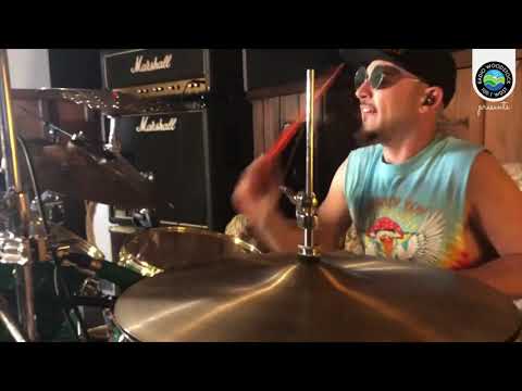 Sofa Sessions: Balkun Brothers