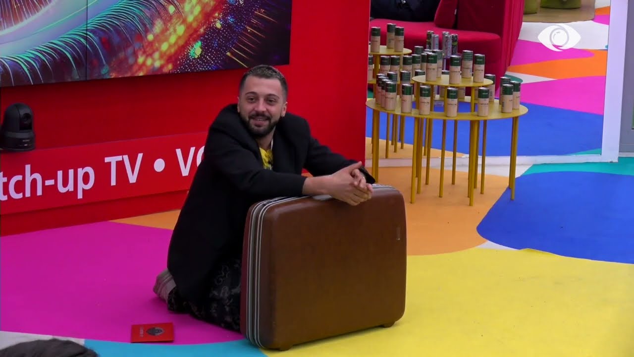 Gjesti hap zarfin e parë nga “valixhja e tundimeve”, ja çfarë “dënimi” kishte për të