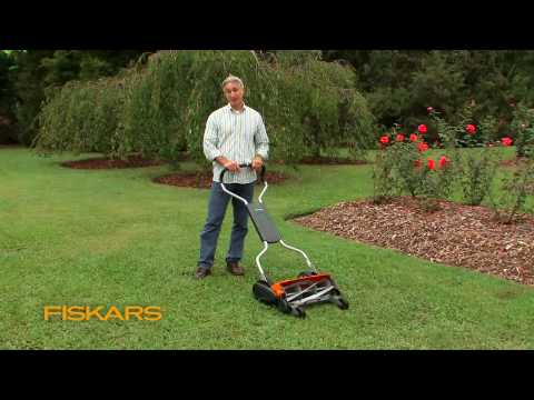 Fiskars Momentum: The Eco-Friendly Push Reel Lawn Mower
