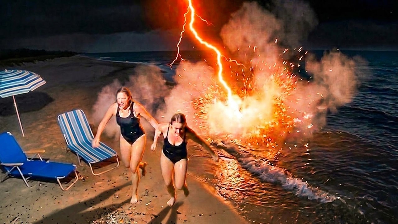 Wenn Stürme am Strand toben | von der Kamera eingefangen