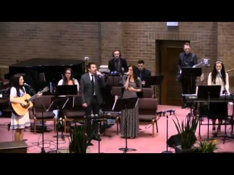 Grup Betania Chicago - El este Domn! (colaj cantari)