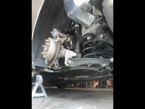 How to replace  2018 honda accord  lx rear brake pads