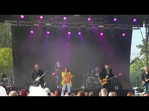Vicky Rosti, Freeman & Menneisyyden Vangit -Live Järvenpää Soi tapahtuma 2019.