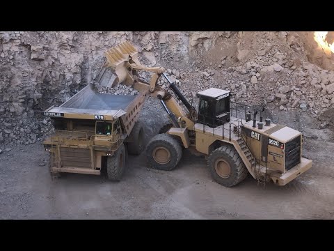 Caterpillar 992G Wheel Loader Loading Caterpillar 777C Dumpers - Sotiriadis/Labrianidis Mining Works