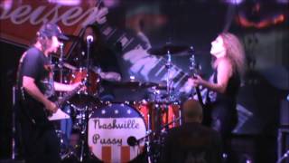 Nashville Pussy - Hate and Whiskey with Struttin&#39; Cock