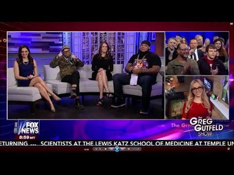 04-02-16 Kat Timpf on Gutfeld - Studio Audience Parting Gifts