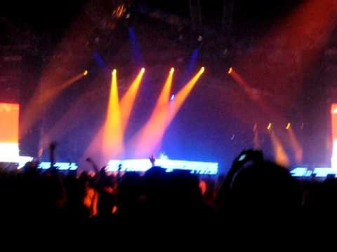 Klaus Goulart - Turbulence