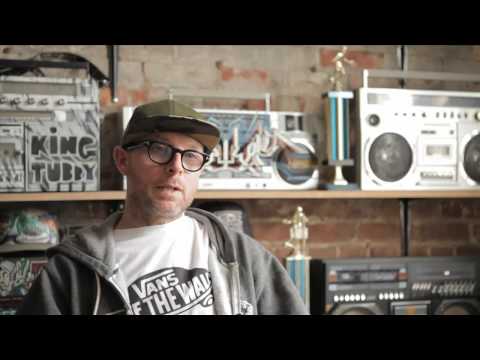 download lagu mp3 mp4 Barry Walsh, download lagu Barry Walsh gratis, unduh video klip Barry Walsh