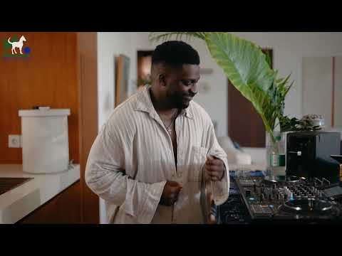 Batik Boy Radio ft. S!RENE