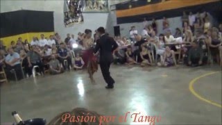 ROXANA SUAREZ y SEBASTIAN ACHAVAL Bailando la Milonga ESTAMPA DE VARÓN en la MILONGA del MORAN