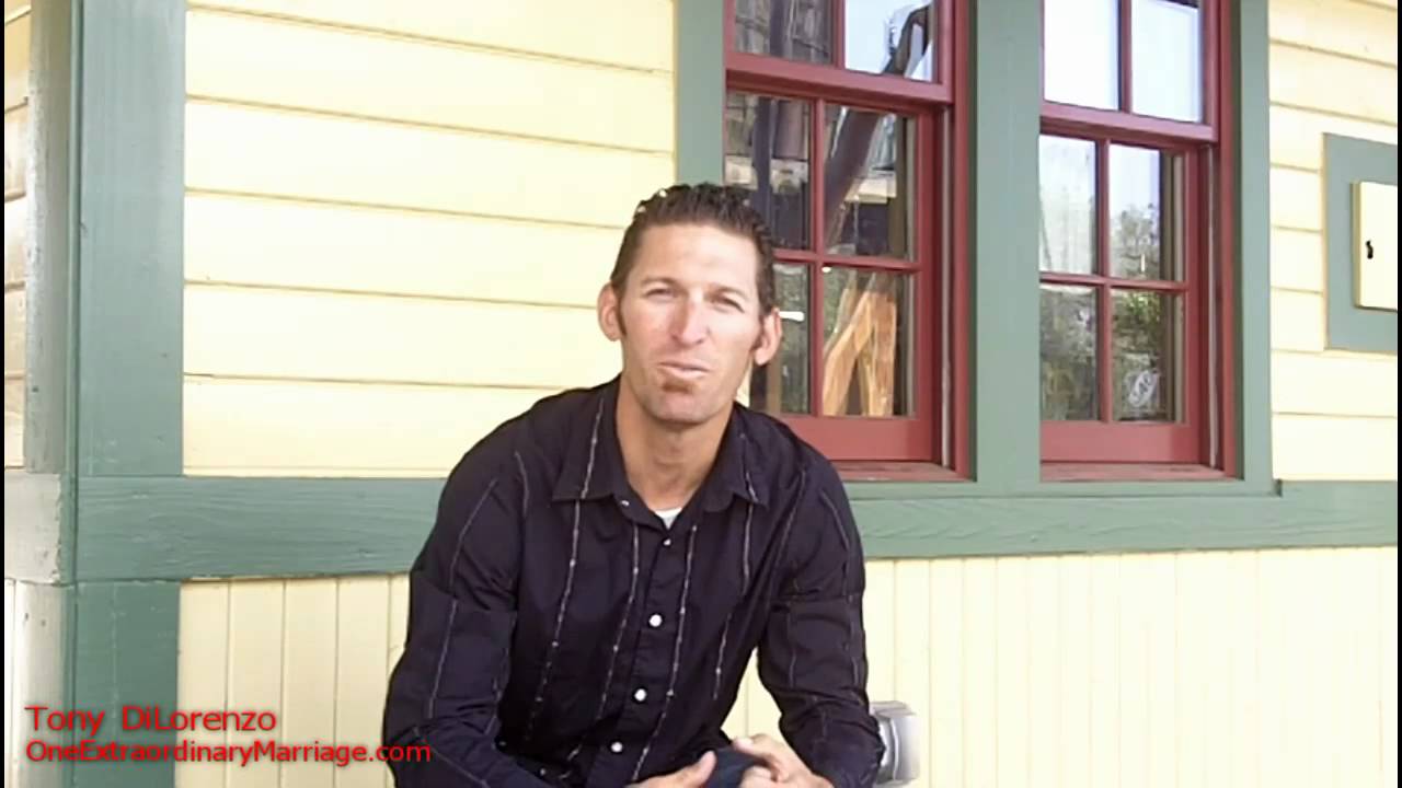 Marriage Minute Monday - It's About the Kiss