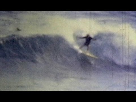 LARRY BERTLEMANN AND CHEYNE HORAN SURFING JOHANNA BEACH
