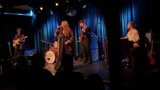 Layla Zoe &amp; Band - Never Met A Man Like You