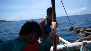 preview picture of video 'Boat Ride for Snorkling at Laiya Part 2'