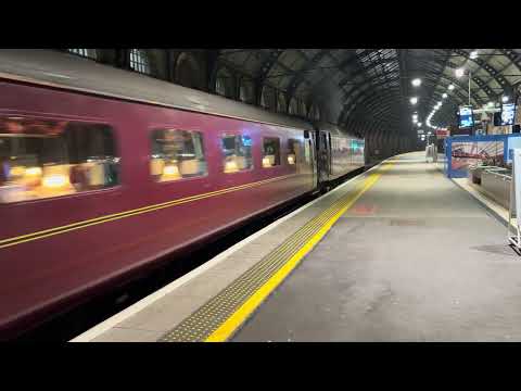 WCRC Class 47746 & 47270 pass Darlington with The Edinburgh Christmas Market charter 