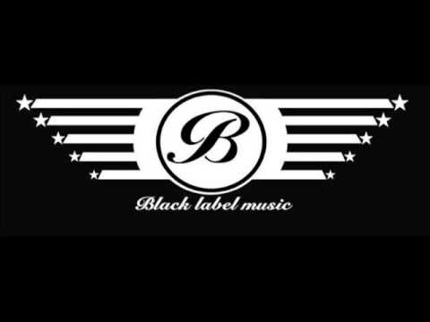 Nino ft Gibba, Lucky LuQ & Priester (Black Label Music) Ik Heb Me Swag On + Lyrics + Download Link