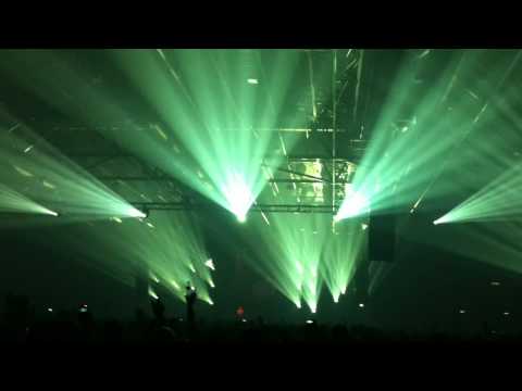 Energy 2011 - Tiesto plays Red Hot Chili Peppers - Otherside