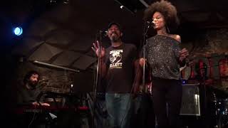 Clarence Milton Bekker sings Stand by me with Gigi McFarlane at Jamboree (2018.2.1) Barcelona