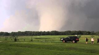 preview picture of video 'East Norman, OK tornado EF4 5/19/2013'