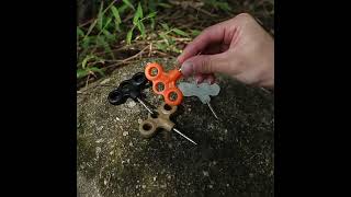 Ručný plastový skrutkovací vrut, čierny (1 ks)