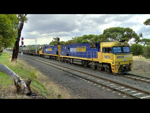3XM4 Pacific National Steel Train With NR76 & 9322 (9/2/2022) - PoathTV Australian Railways