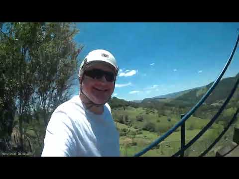 Zip lining in Pedra Bela (Sao Paulo) the “Mega Tirolesa” the longest in South America! 