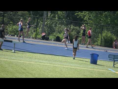 Girls Freshman 400M Heat 1
