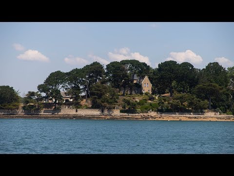 THE GULF OF MORBIHAN!! | Sailing Brittany