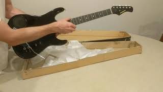Video thumbnail for Vintage Synsonic Terminator Guitar Model 7021 Black by Scavenge and Sell