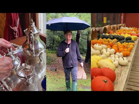 Housekeeping & My FABULOUS Stuffed Acorn Squash Recipe!