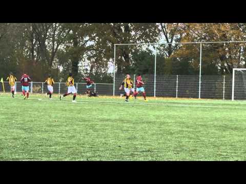 SCH'44-2 Aanvaller gaat door op keeper