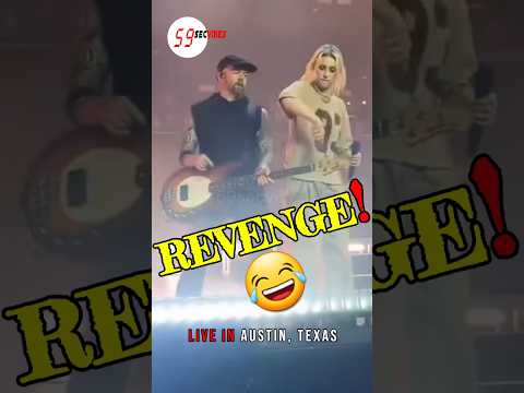 Emily Takes Revenge 😂 on Phoenix for Mike Shinoda! Austin, Tx 2025 #linkinpark #live #funny #shorts