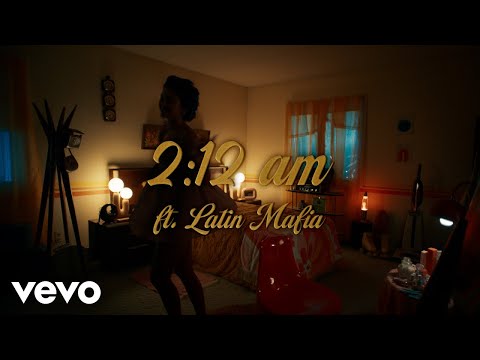 Videoclip de 2:12 AM — Rauw Alejandro