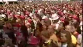 Smells like funk live at Pinkpop 2004