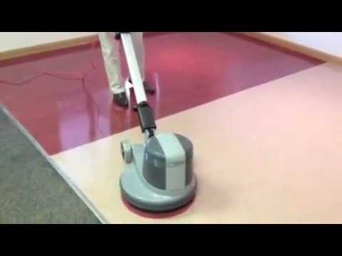 Singelskurmaskin Nilfisk FM400D Duo - Youtube manufacturer video 2