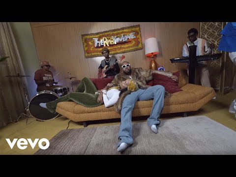 Kenyon Dixon - Slow Dancing (Official Music Video) ft. Kincy